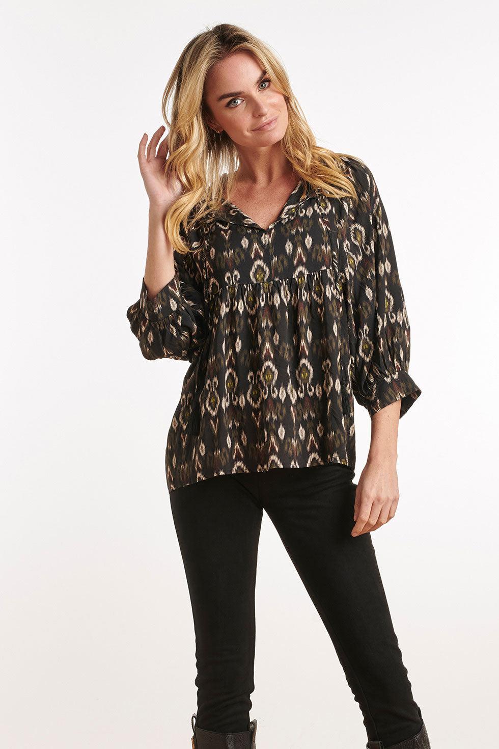 22621 Bohemian Top Aztec Print