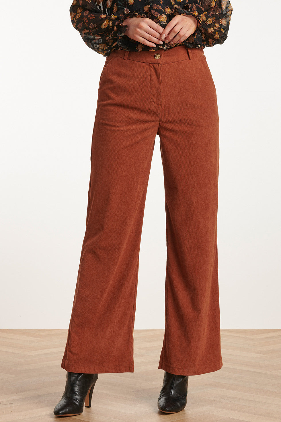 23724-775 Corduroy Broek In Bruin Van 100% Polyester