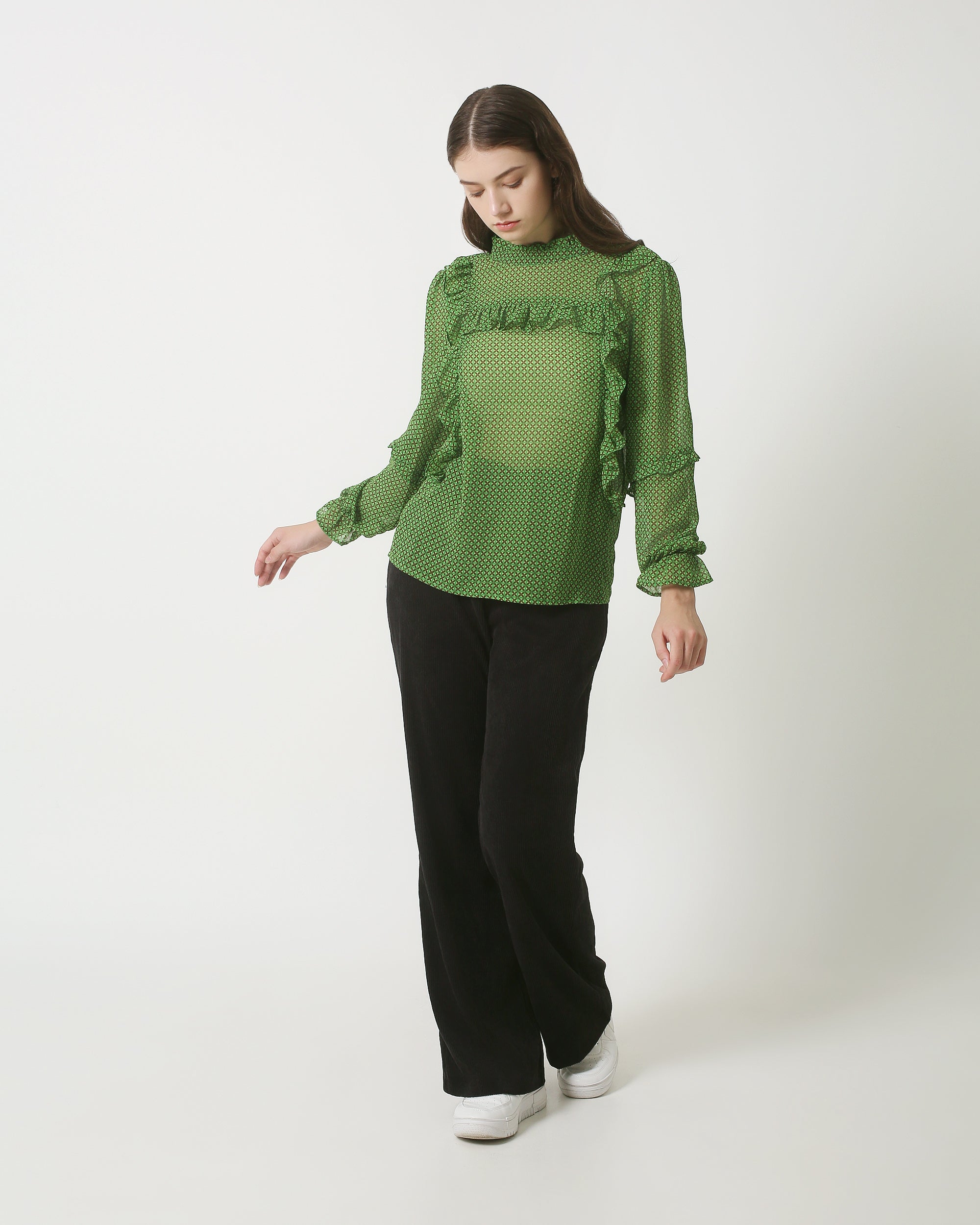 23813 Groene Ruffle Top