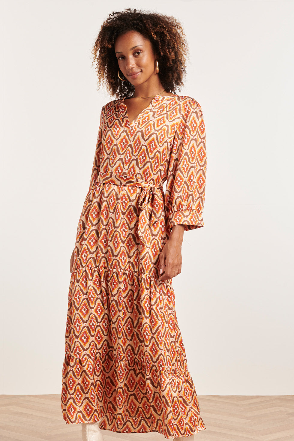 23819 Oranje Multikleur Retro Print V-Hals Jurk