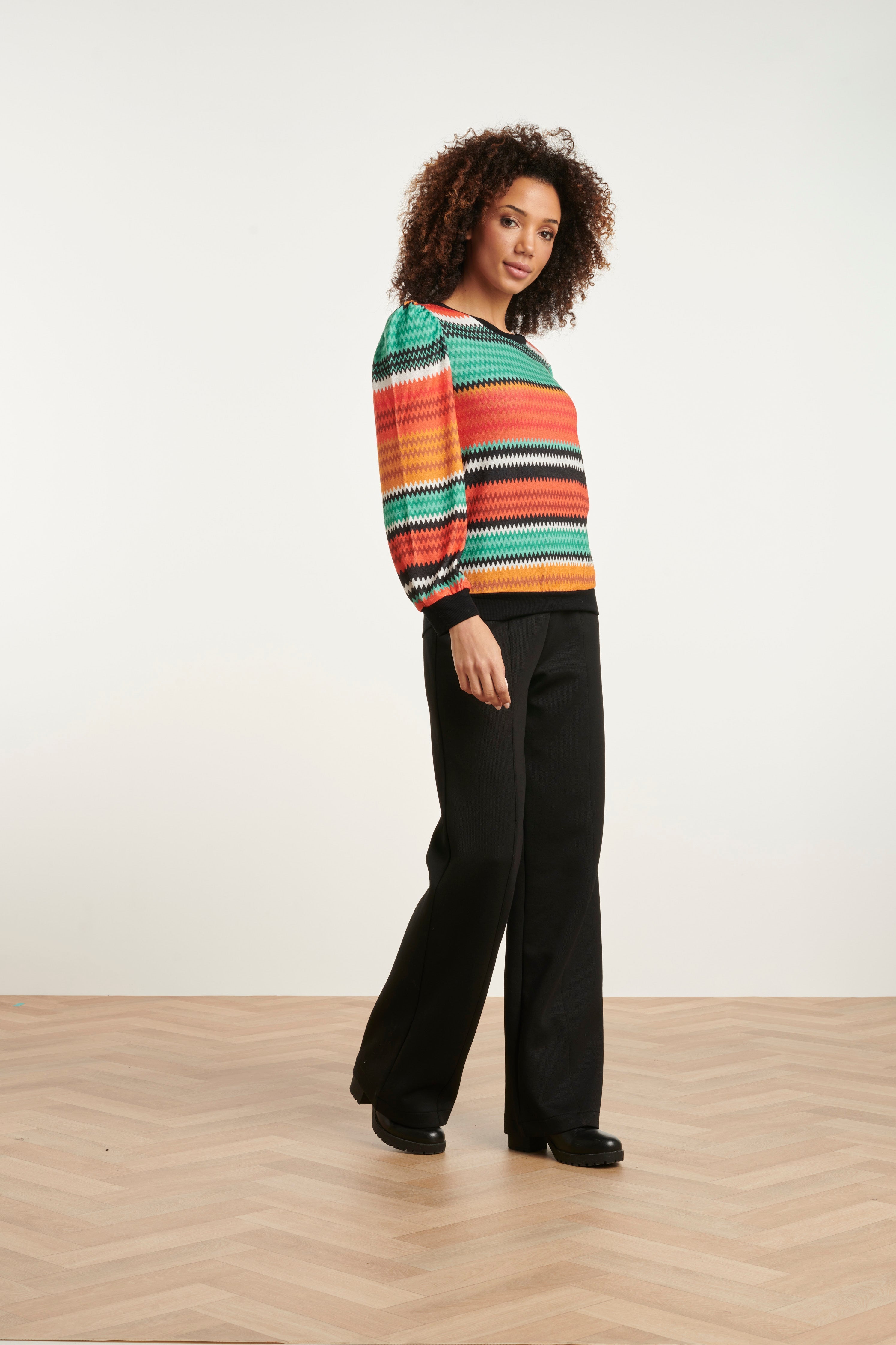 23897 Oranje Multicolor Zigzag Top