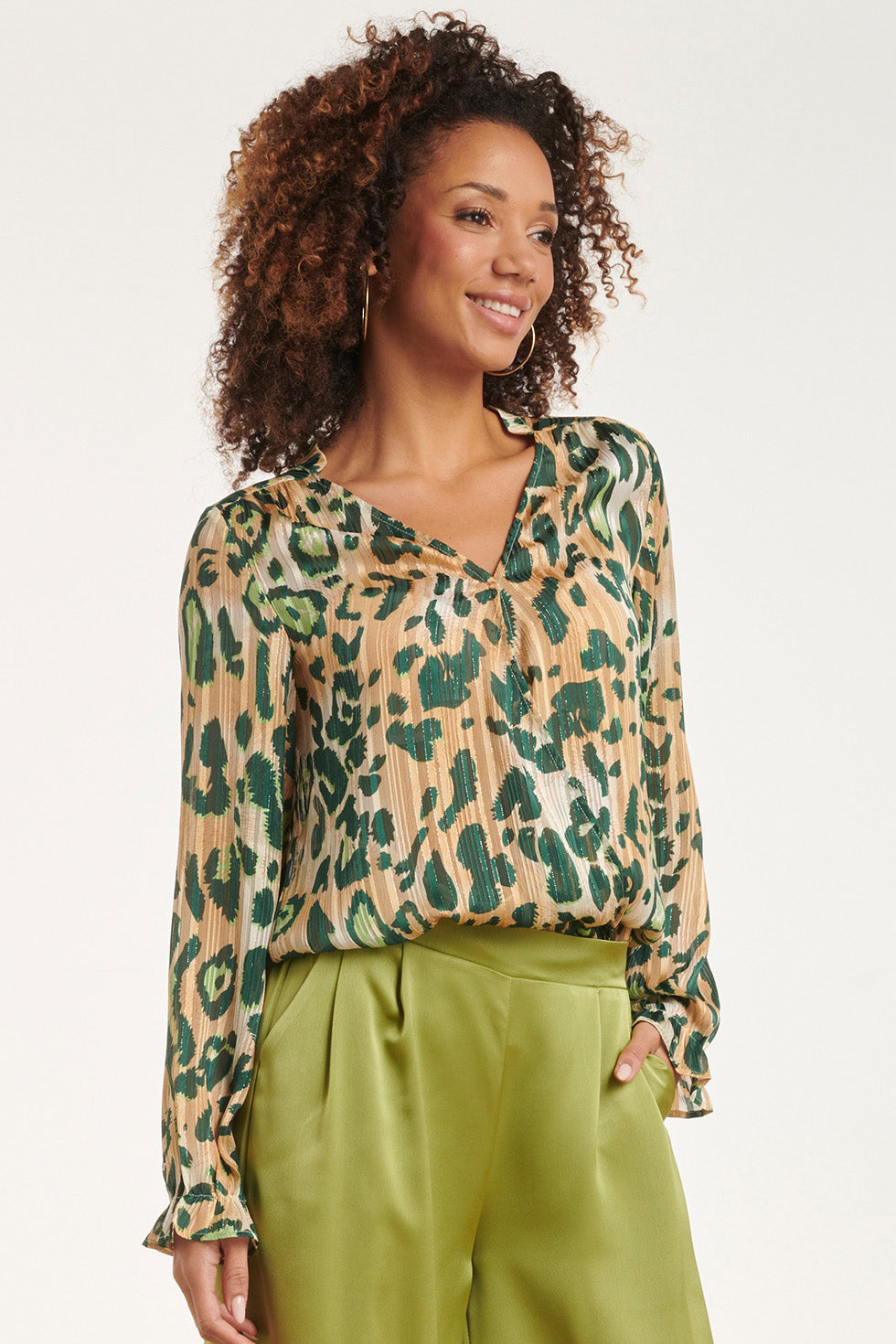 24500 Chiffon Top Met Cheetah Print