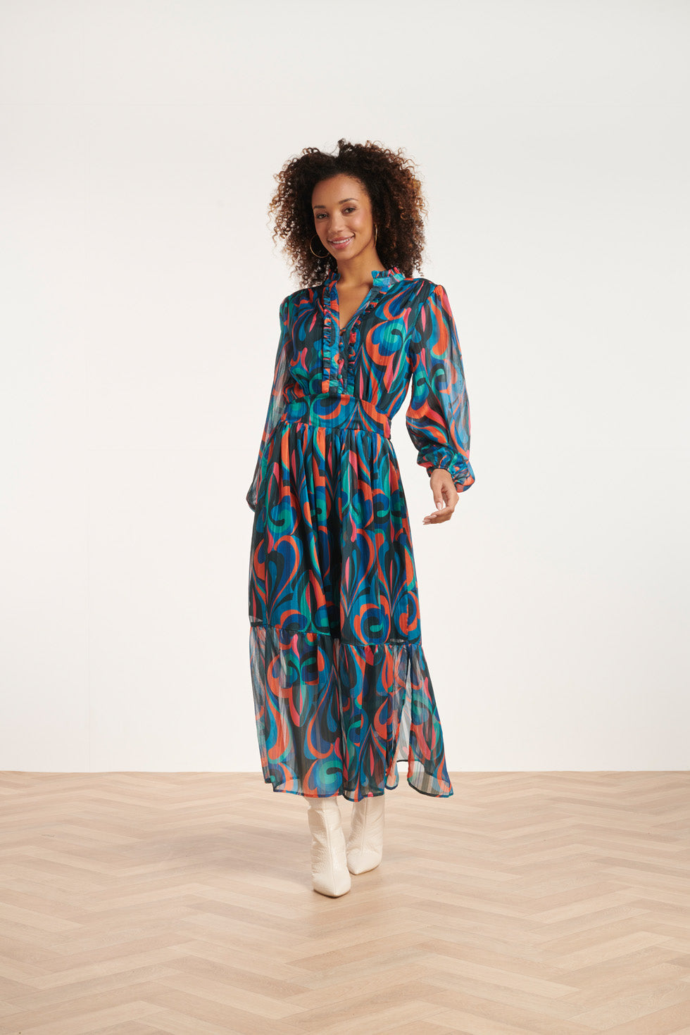 24519 Maxi-Jurk Met Multicolor Teal En Oranje Print