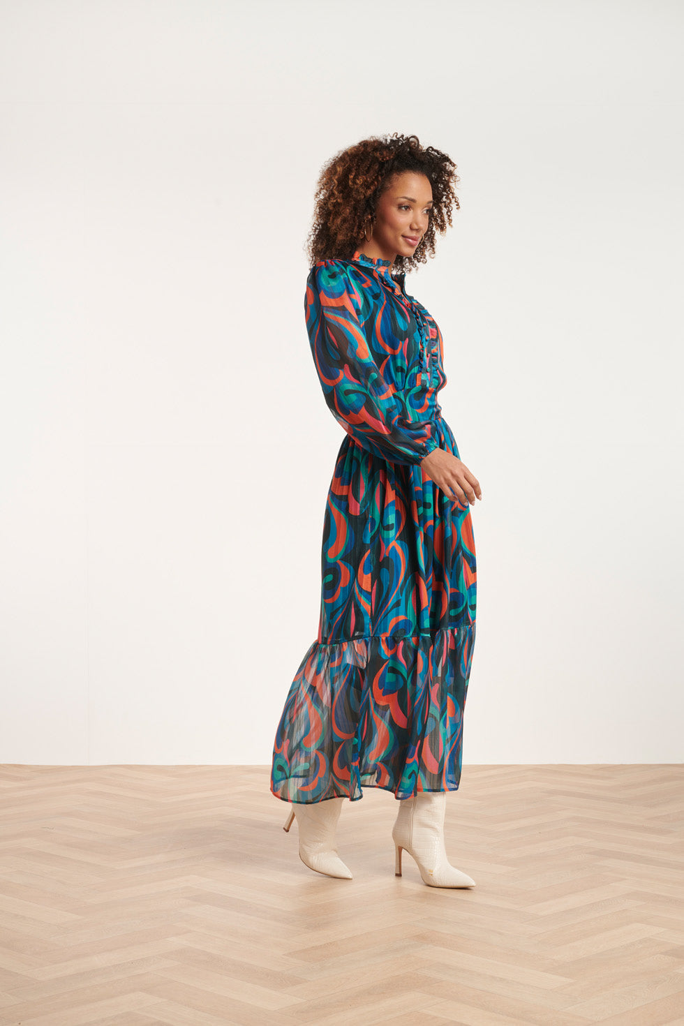 24519 Maxi-Jurk Met Multicolor Teal En Oranje Print