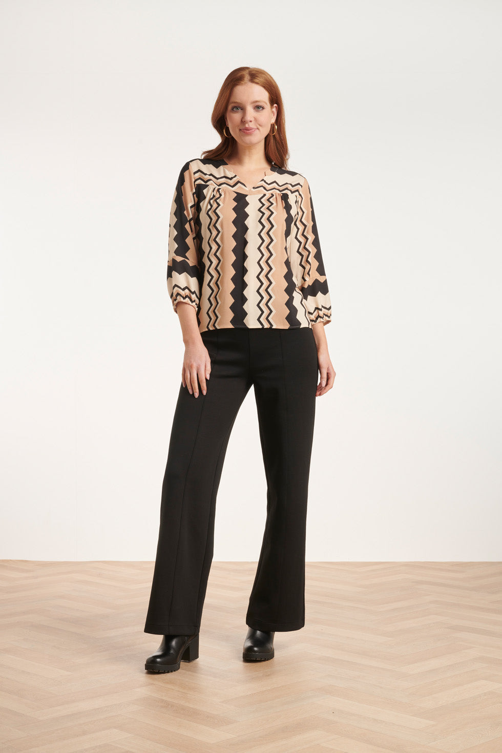 24529 Zigzag Top