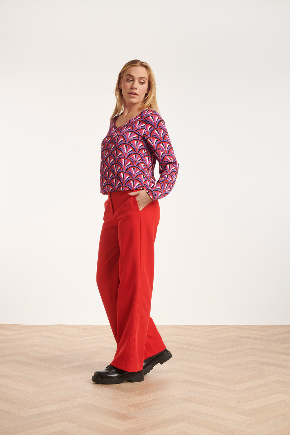 24586 Tailored Rood Broek Met Wijde Pijpen