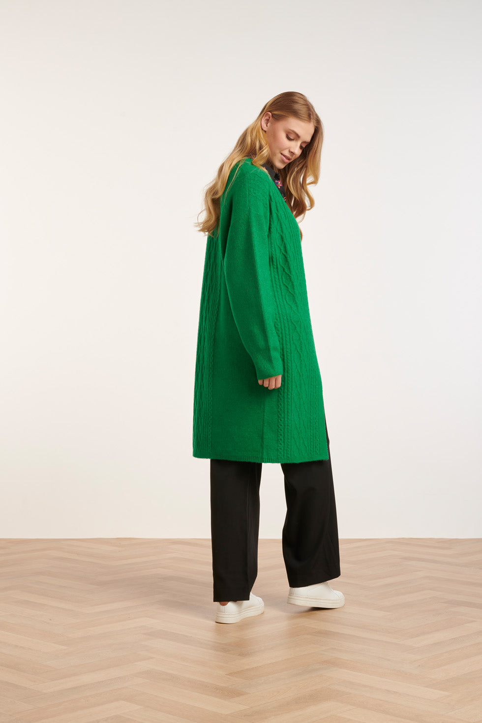 24630 Oversized Open Groene Cardigan Met Vlechtstructuur