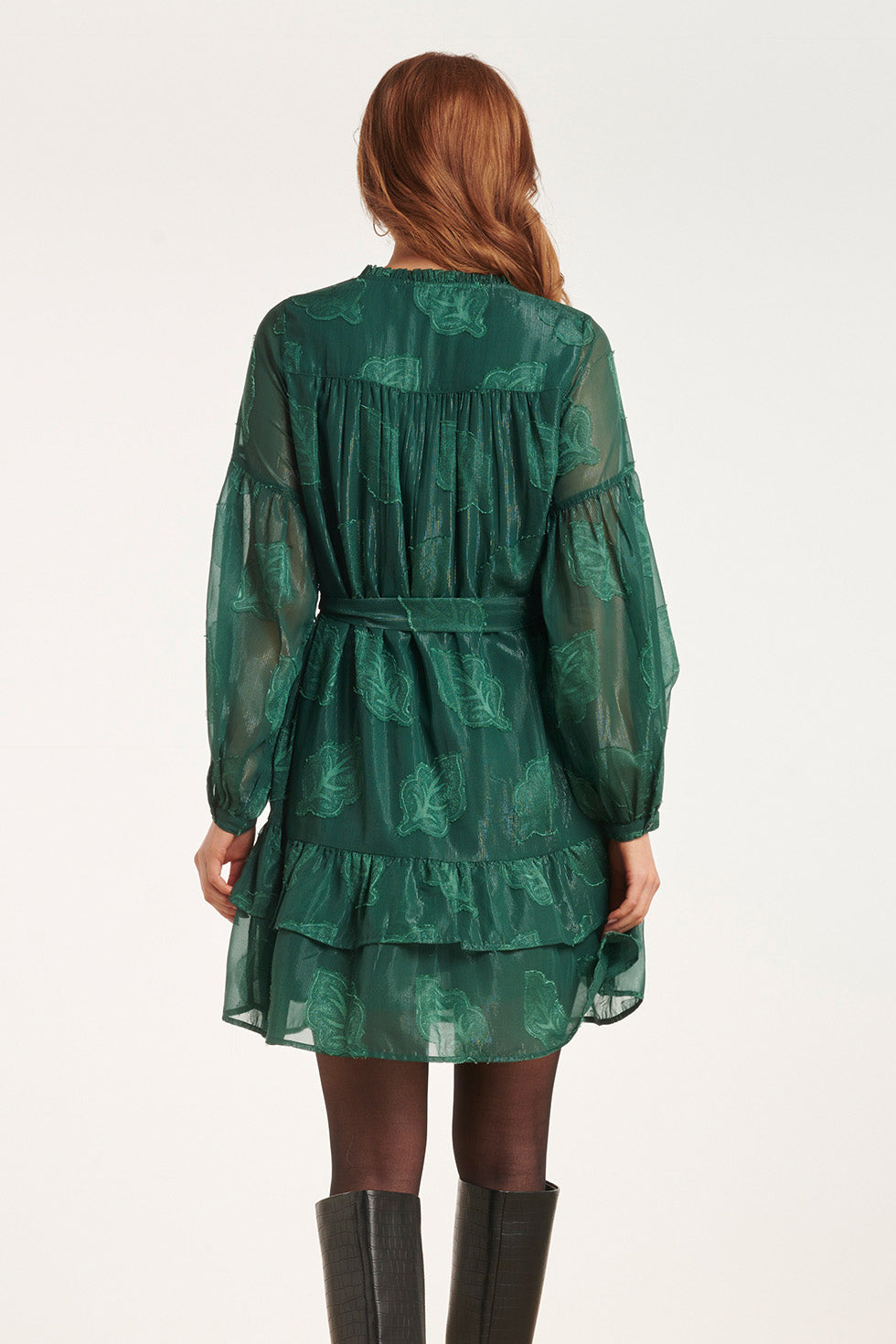 24697 Groene Chiffon Jacquard V-Hals Jurk Met Bladmotief