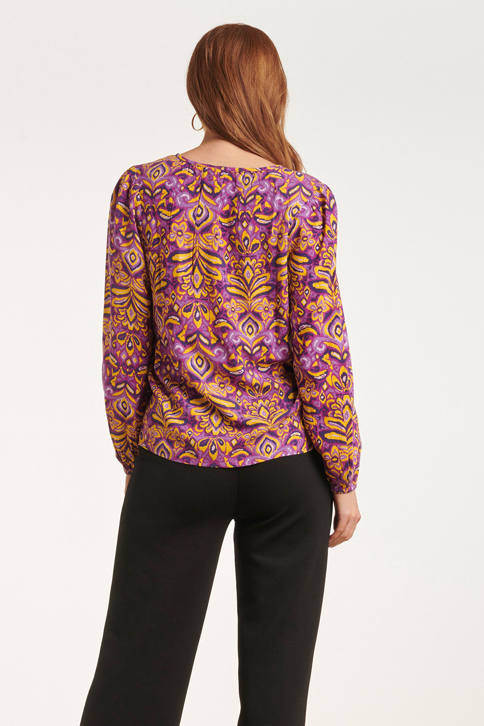 24702 Paars En Geel V-Hals Top Met Aztec Print