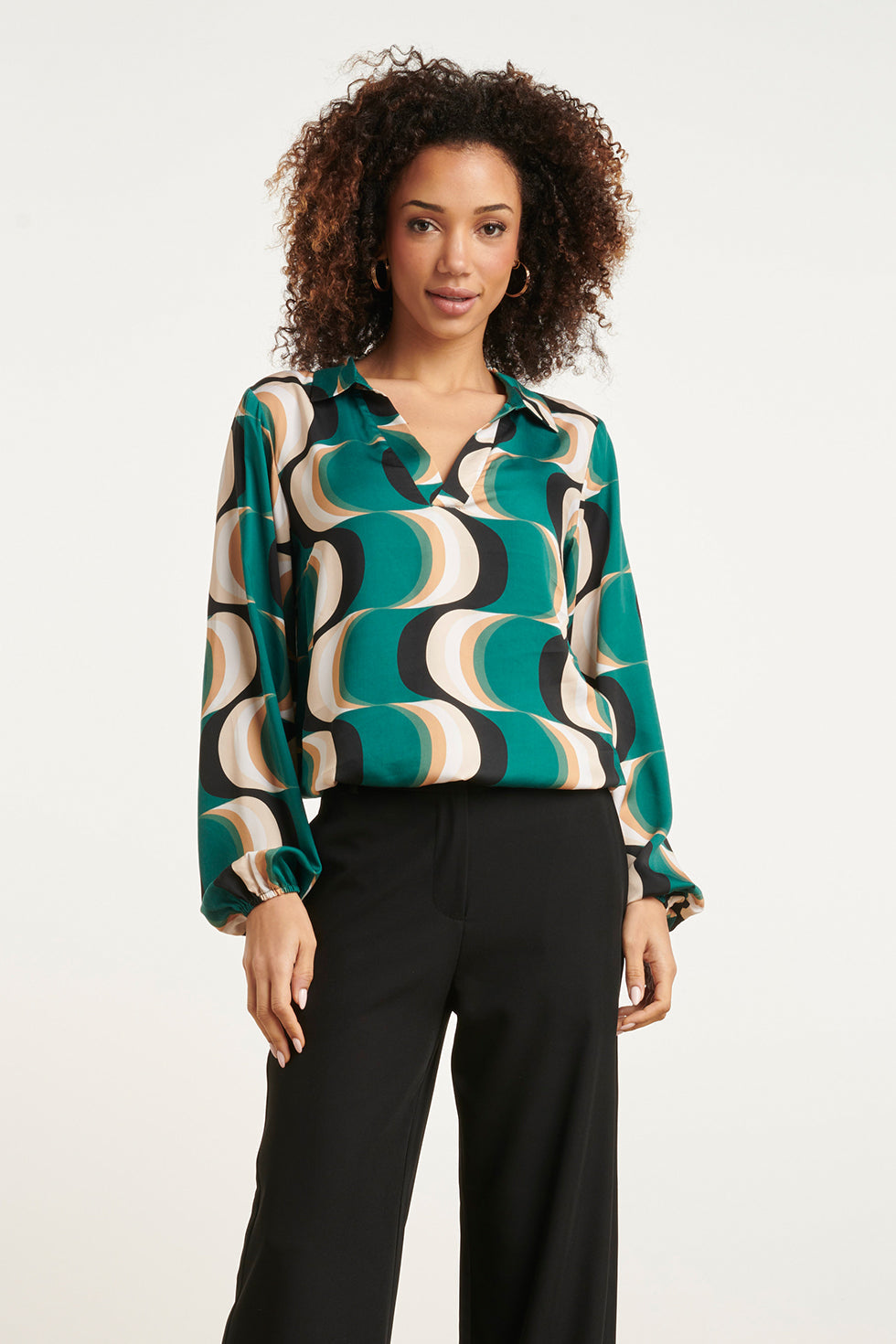 24756 
Retro Graphic Top