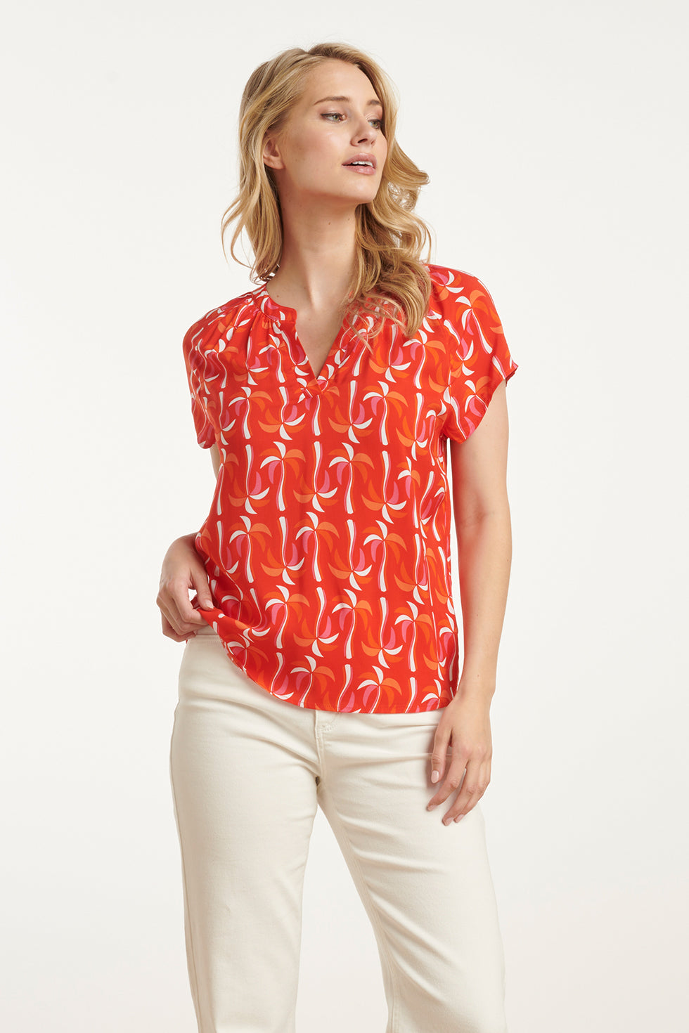 25055 Top Met V-Hals En Palmprint In Rood