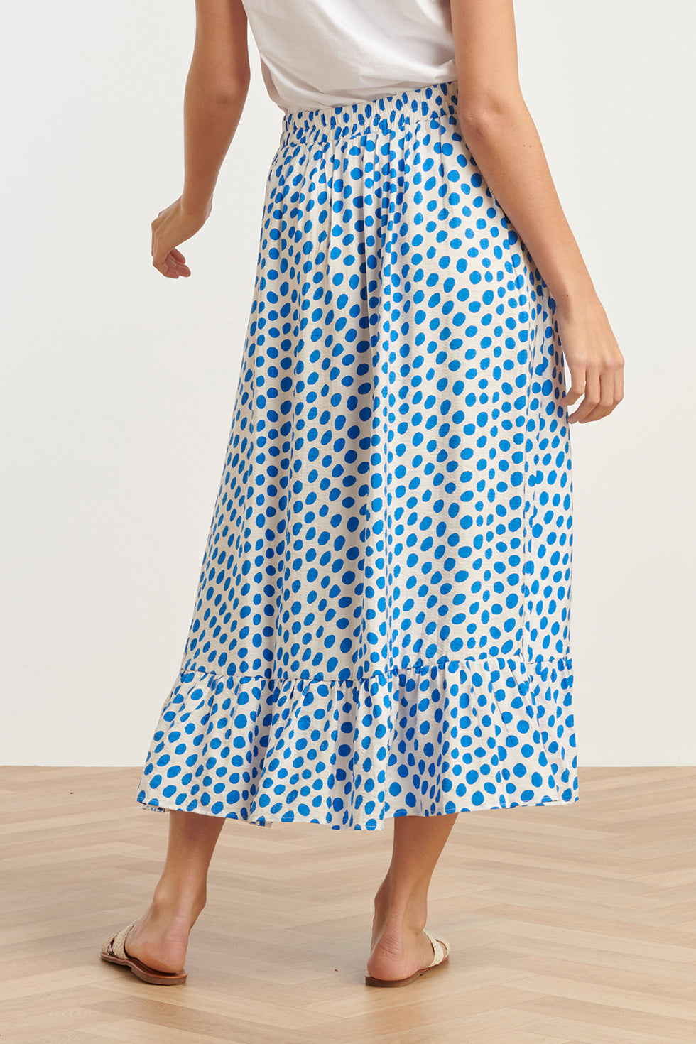 25085 Zomer Maxi Rok Met Blauwe Polkadots