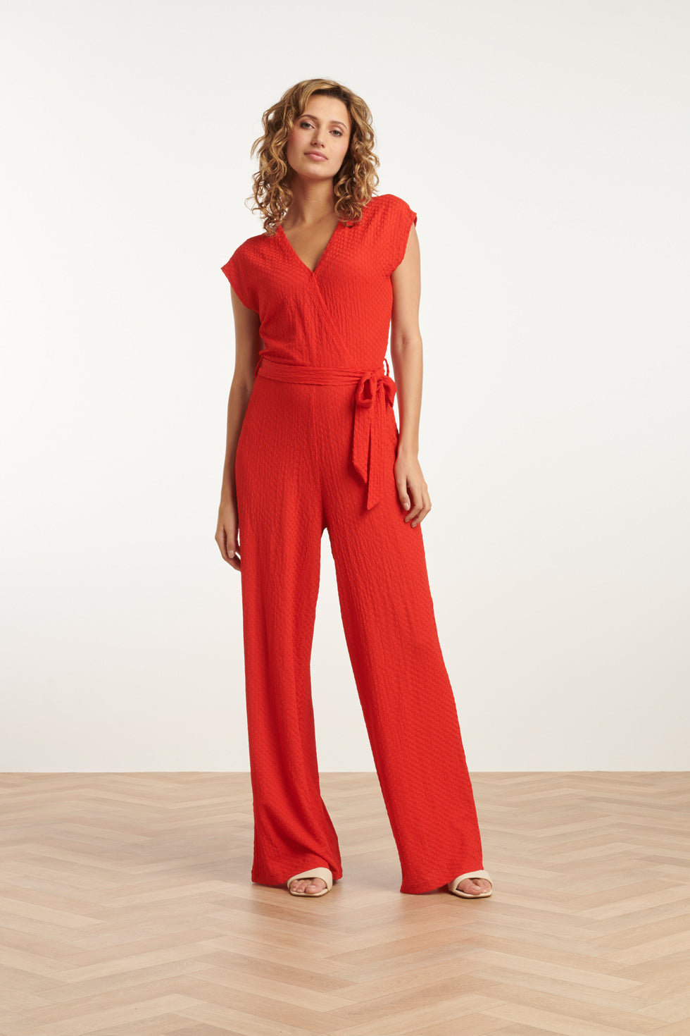 25116 Rood Stretchy Crinkle Jumpsuit