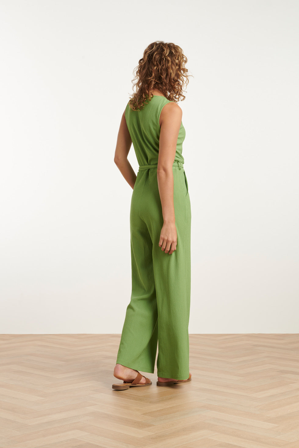 25119 Lichtgroene Stretch Crinkle Jumpsuit