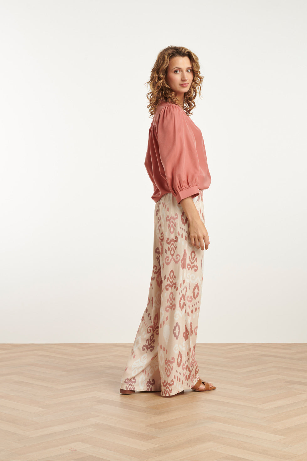 25142 Roze Rayon Satijn Blouse