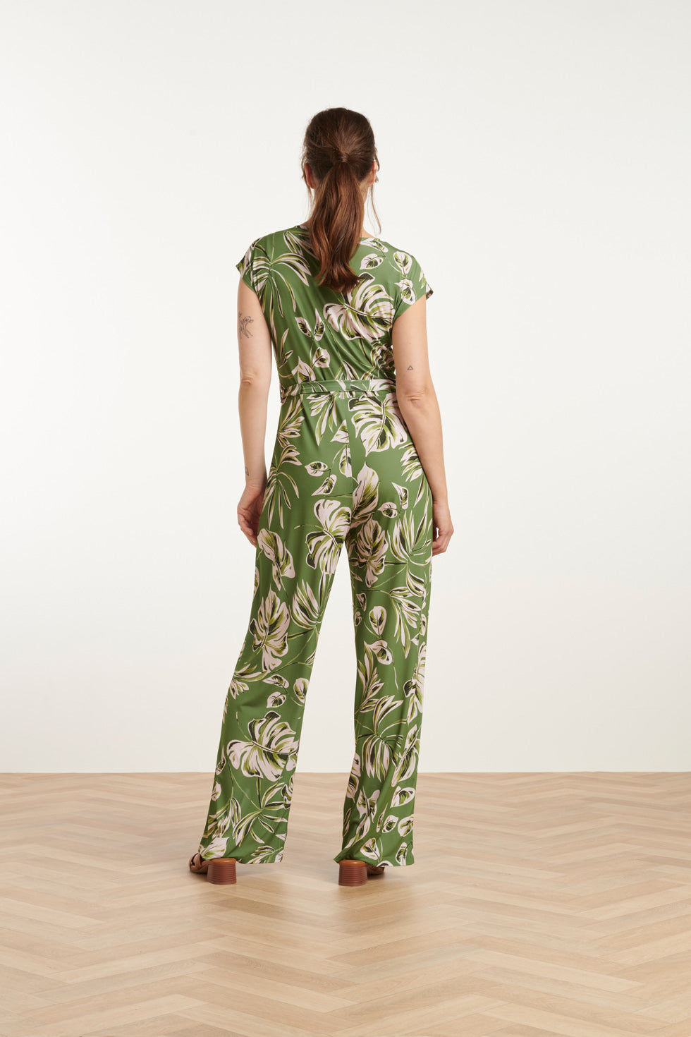 25160 Groene Leaf Print Stretch Jumpsuit