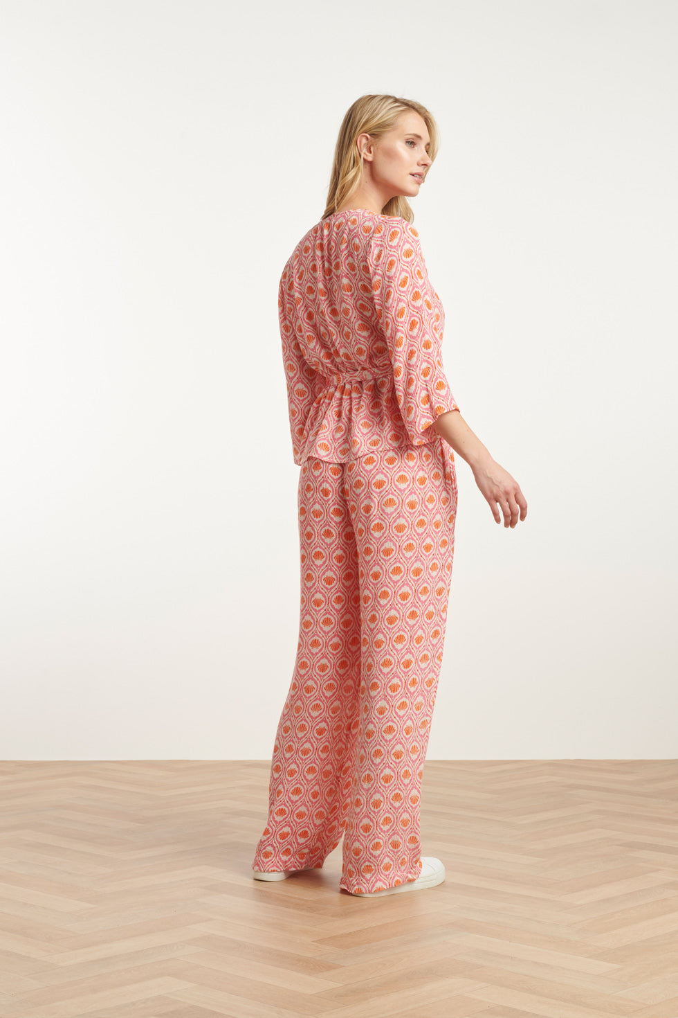 25183 Peach & Roze Schelpprint Broek