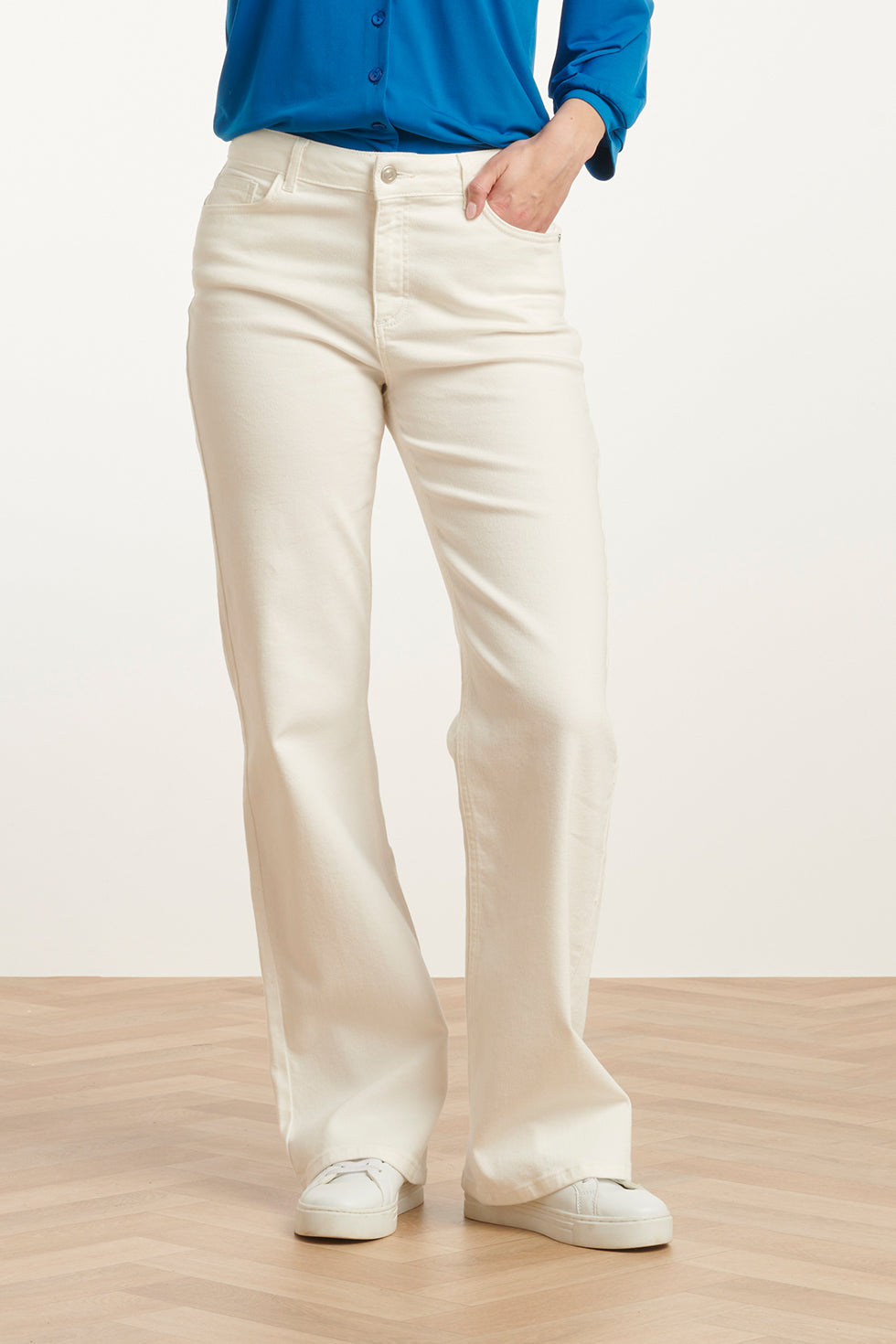 25207 Witte Denim Straight Jeans