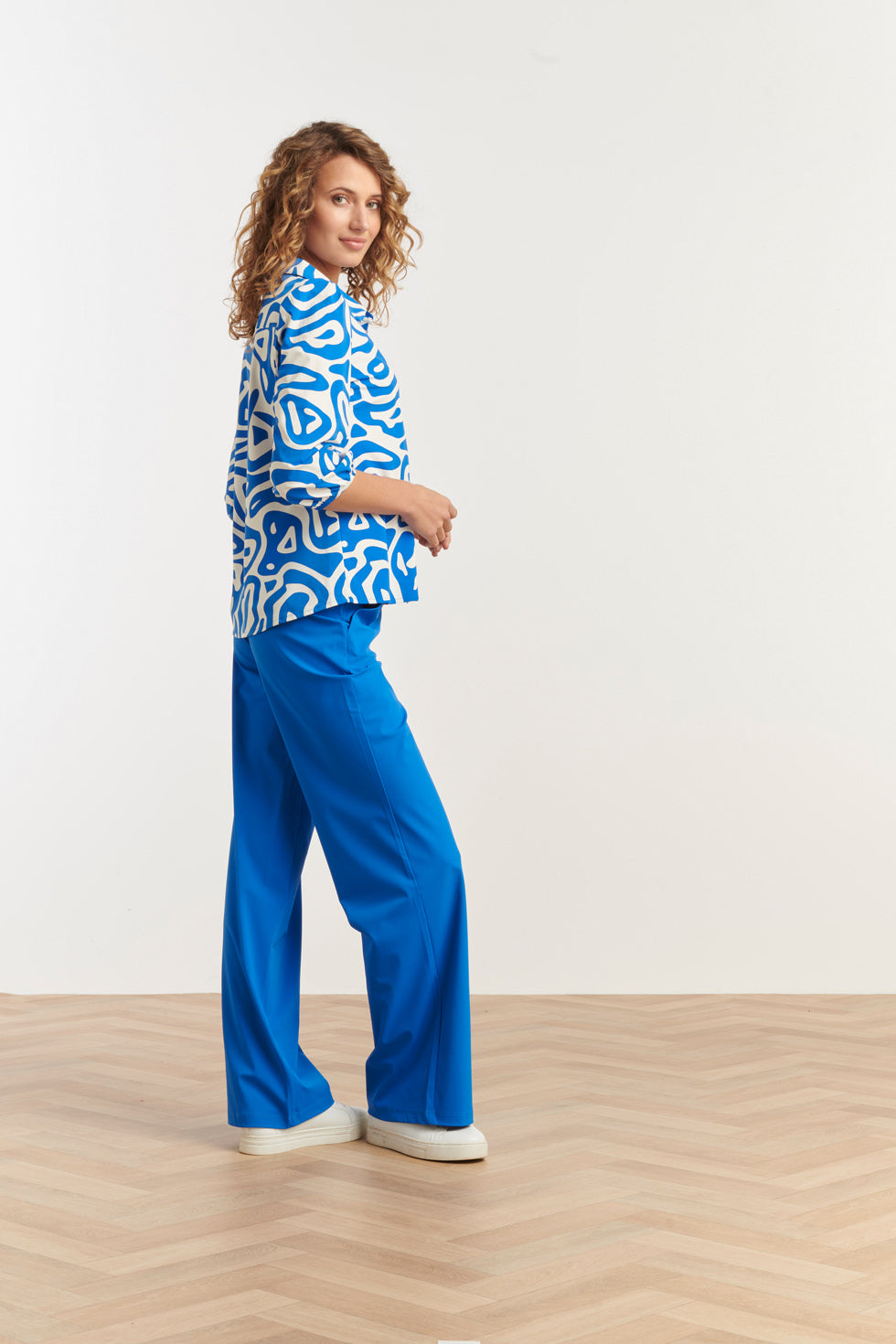 25233 Wijde Broek Van Travel Kwaliteit In Cobalt Blauw