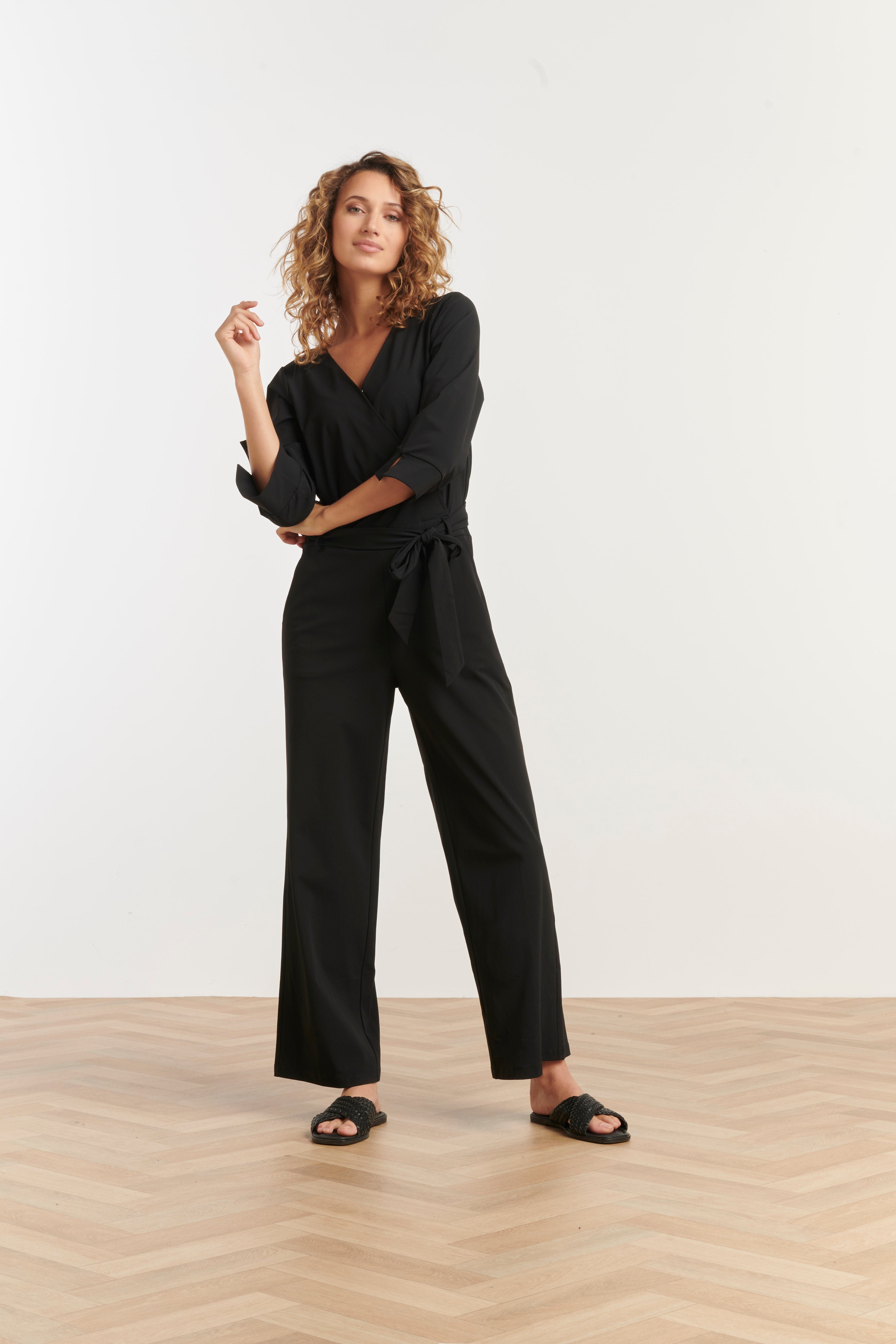 25239 Zwarte Travel Quality Jumpsuit